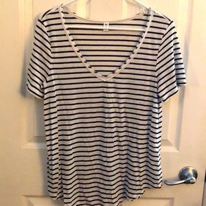 Nordstrom BP v neck t-shirt M